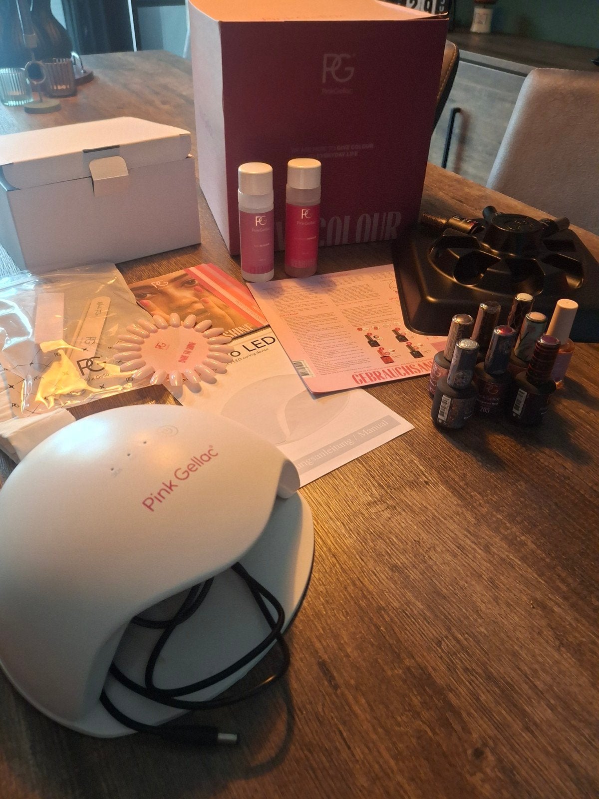 starterspakket  pinkgelkac met extra nagellakjes, Sieraden, Tassen en Uiterlijk, Uiterlijk | Cosmetica en Make-up, Ophalen of Verzenden