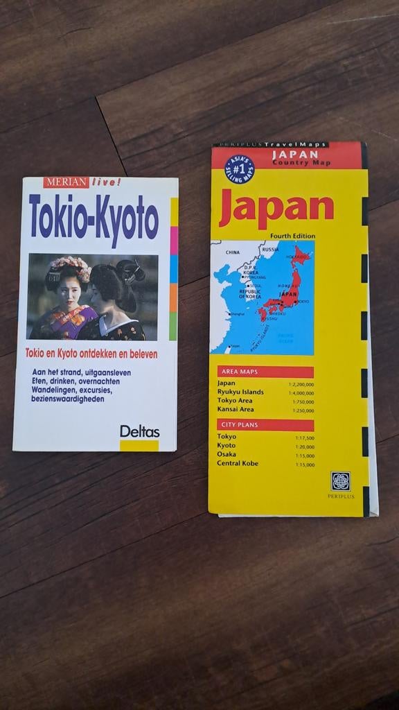 Reisgids Tokio-Kyoto en landkaart Japan, Ophalen of Verzenden, Gelezen, Azië, Reisgids of -boek