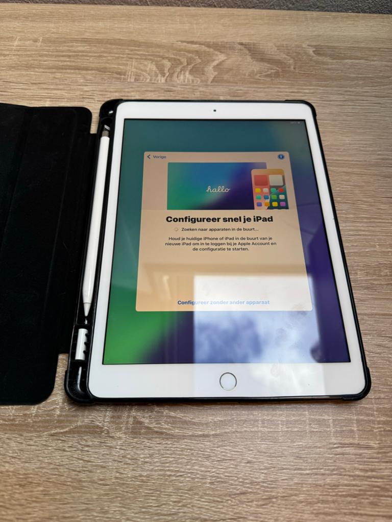 iPad 7e generatie 32GB met Apple Pencil en hoes, Computers en Software, Apple iPads, 10 inch, 32 GB, Apple iPad, Ophalen of Verzenden