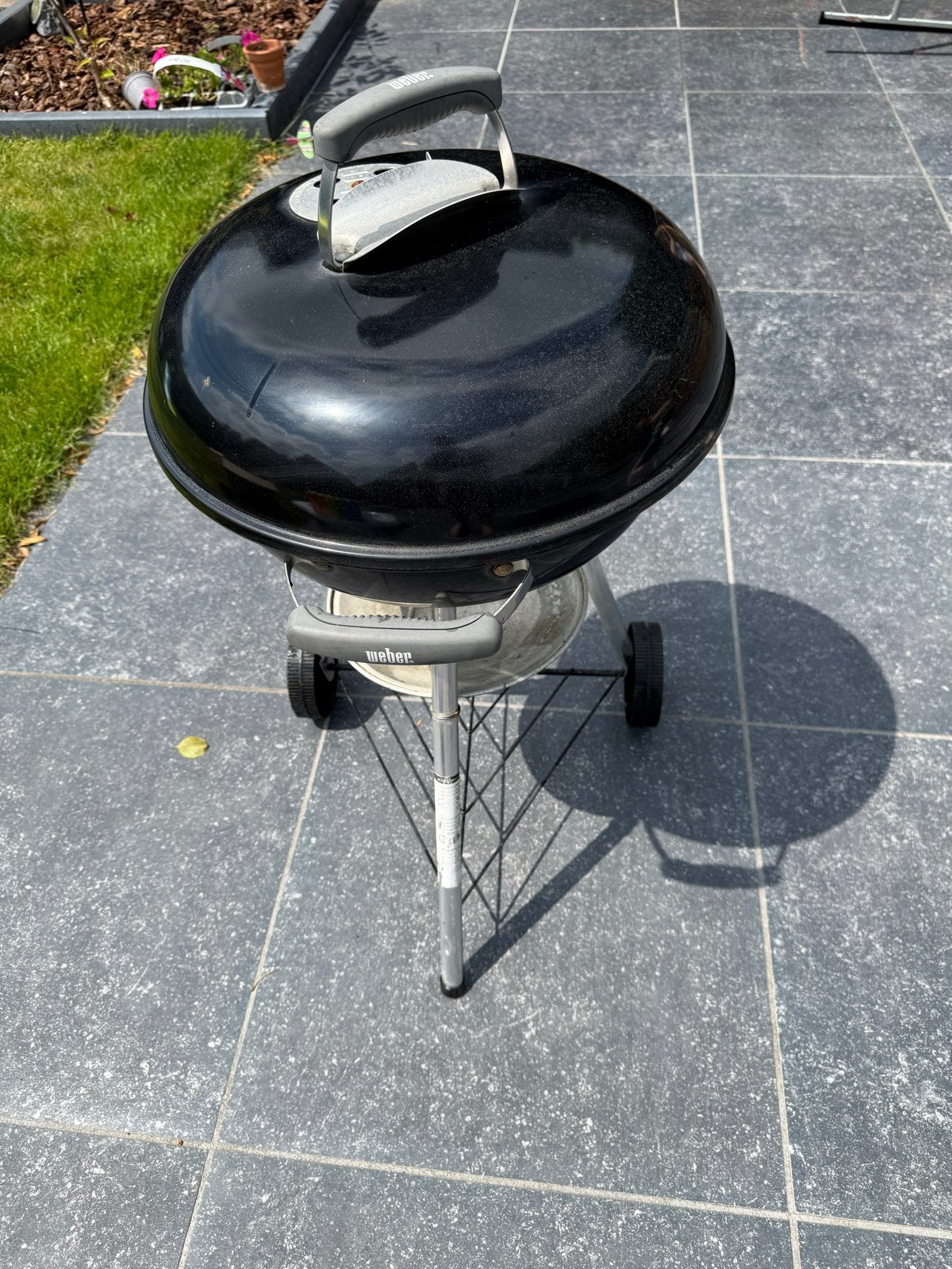 Weber Compact Kettle BBQ 47cm - Gebruikt, Tuin en Terras, Houtskoolbarbecues, Gebruikt, Ophalen