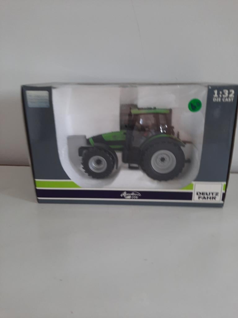 Deutz agrotron 1:32, Hobby en Vrije tijd, Modelauto's | 1:32, Ophalen, Nieuw, Tractor of Landbouw, Overige merken