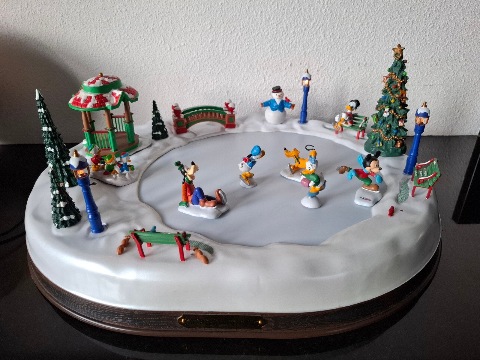 disney ijsbaan kerst mr christmas, Ophalen, Mickey Mouse, Gebruikt, Beeldje of Figuurtje