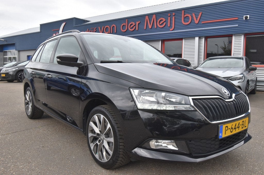 Skoda Fabia Combi 1.0 TSI Business Edition , TREKHAAK , CR C, Auto's, Skoda, Stof, Gebruikt, 1036 kg, Origineel Nederlands