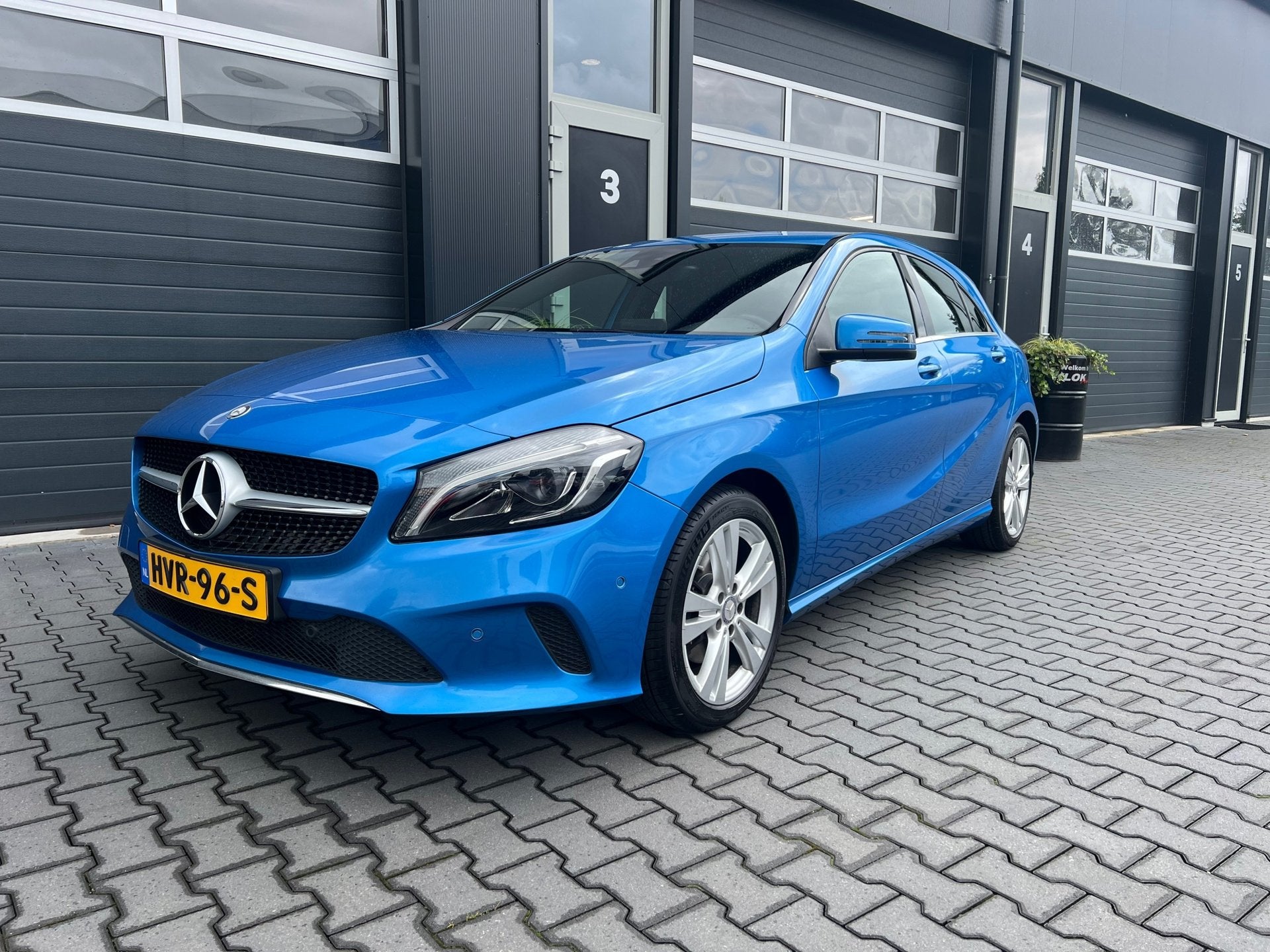Mercedes-Benz A-klasse 180 BlueEFFICIENCY, Auto's, Voorwielaandrijving, Stof, Gebruikt, 4 cilinders
