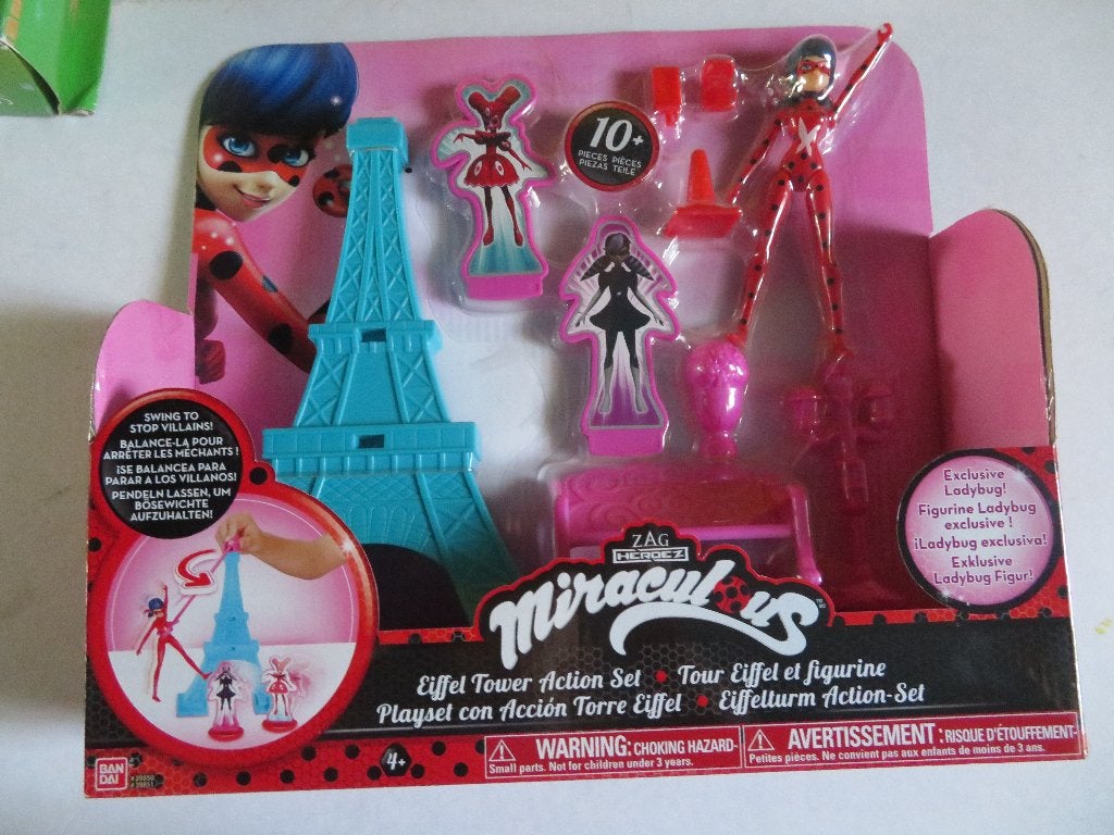 MIRACULOUS -- EIFFEL TOWER -- ACTION SET, Ophalen of Verzenden, Nieuw, Barbie