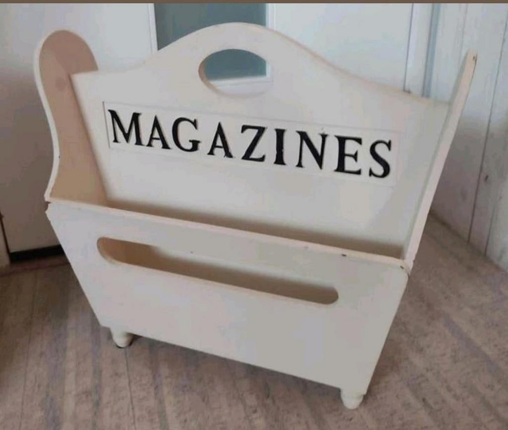Brocante vintage wit houten lectuurbak Magazines 25x55x45 cm, Ophalen of Verzenden, Gebruikt