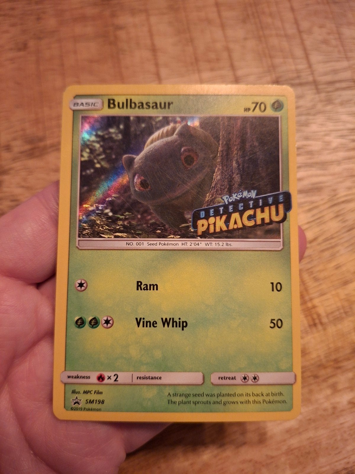 Bulbasaur Detective Pikachu stamped holo SM198, Hobby en Vrije tijd, Verzamelkaartspellen | Pokémon, Ophalen of Verzenden, Zo goed als nieuw