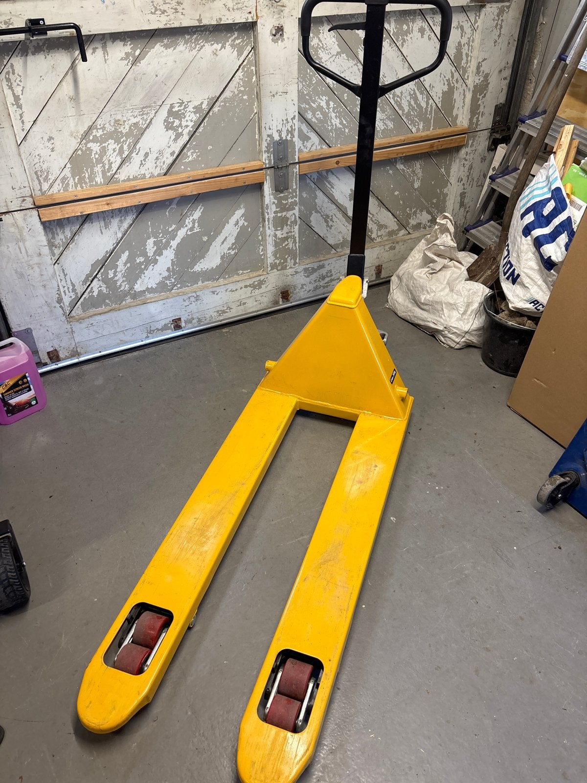 Pompwagen, Pellet,  zo goed als nieuw, 2500kg, 115cm lepels, Ophalen, Zo goed als nieuw