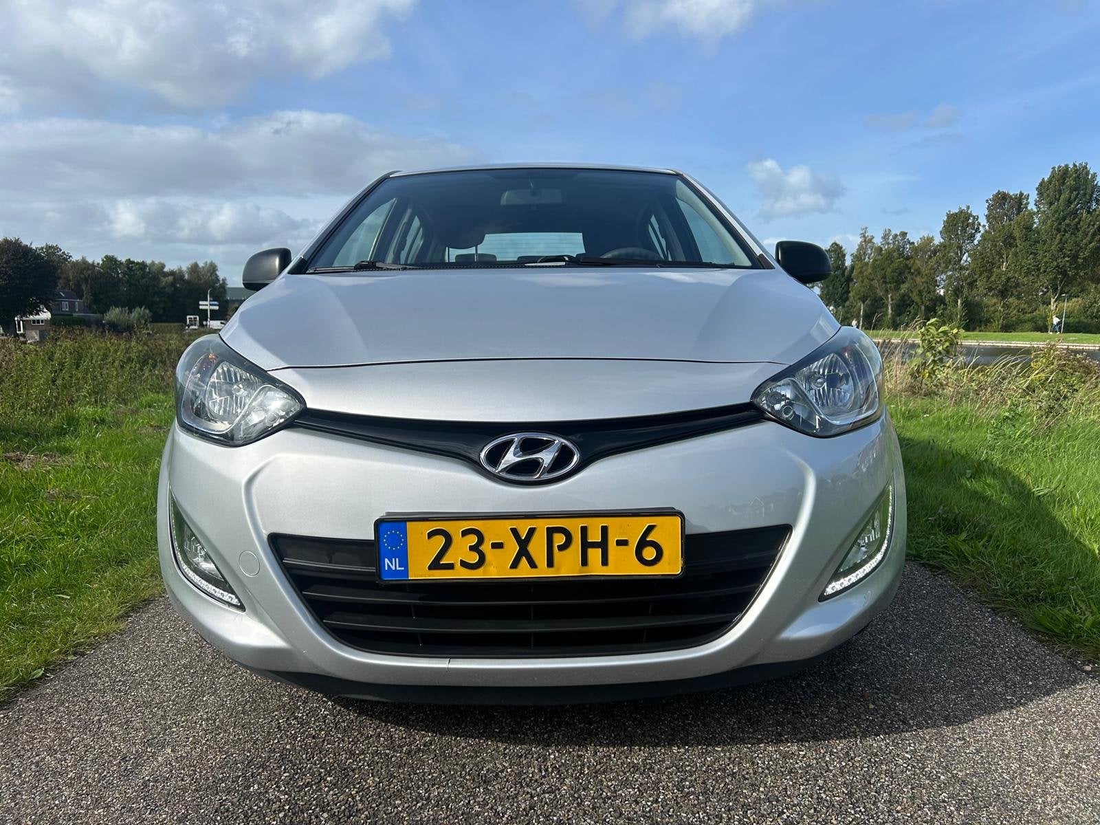 Hyundai i20 1.2i Business Edition | Parkeersensoren | Airco, Auto's, Gebruikt, 4 cilinders, Origineel Nederlands, Bedrijf