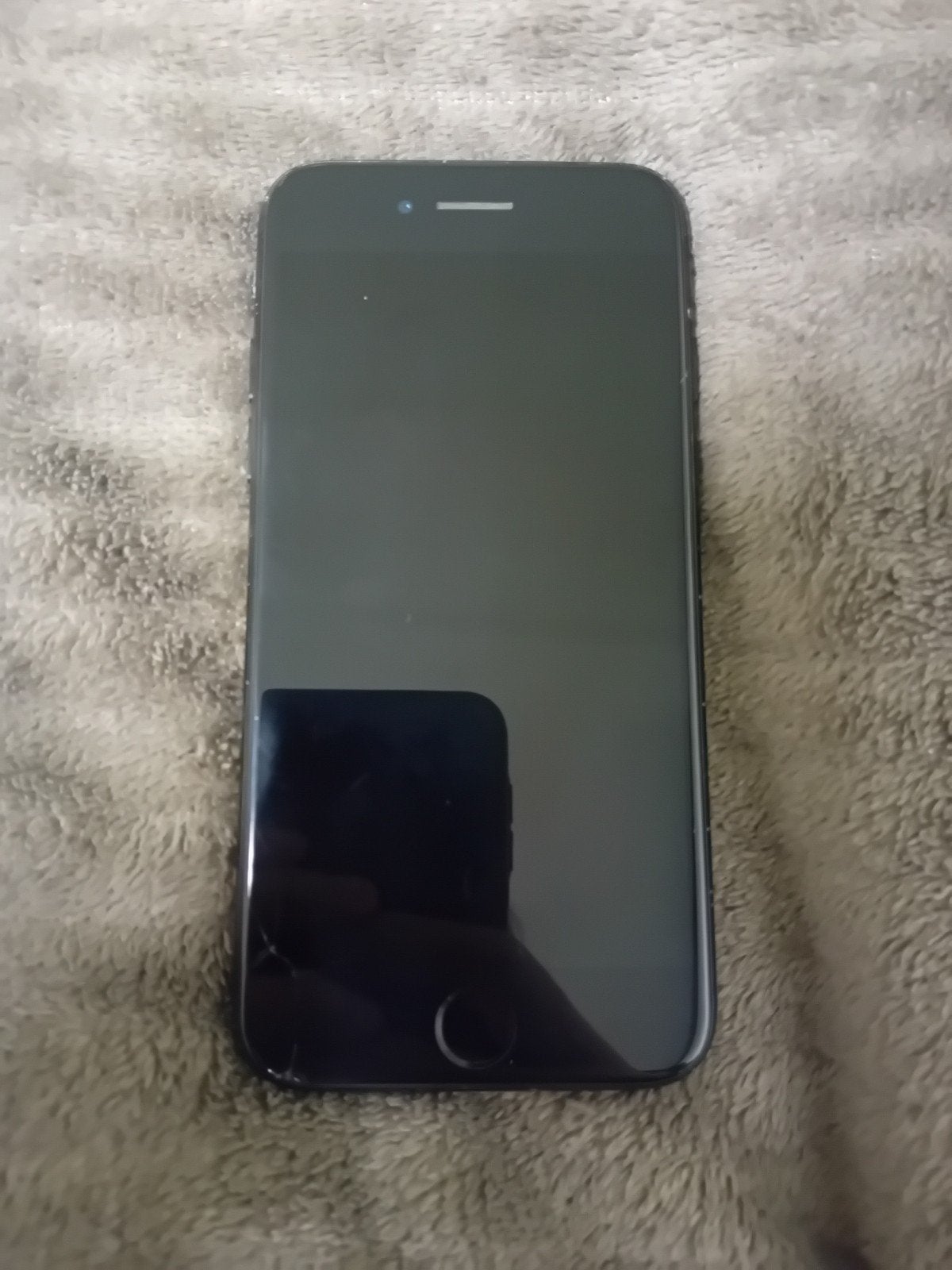 Model: iPhone 7
Opslag: 128GB
Batterijconditie: 81%
Kleine b, Telecommunicatie, Mobiele telefoons | Apple iPhone, Ophalen of Verzenden