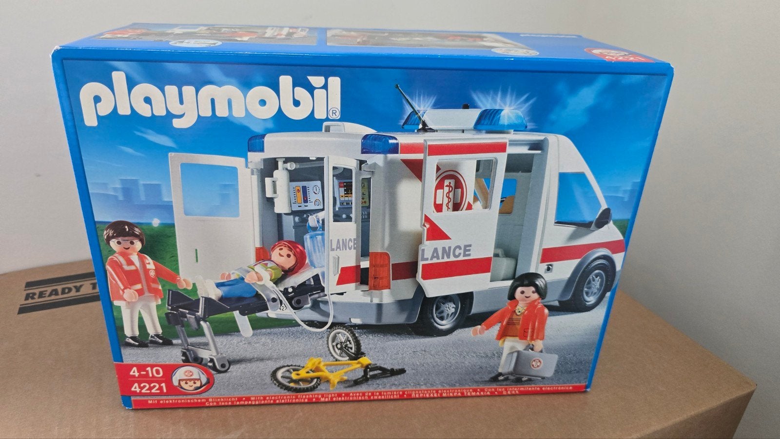 Playmobil 4221 Ambulance met zwaailicht  nieuw in doos, Ophalen of Verzenden, Nieuw
