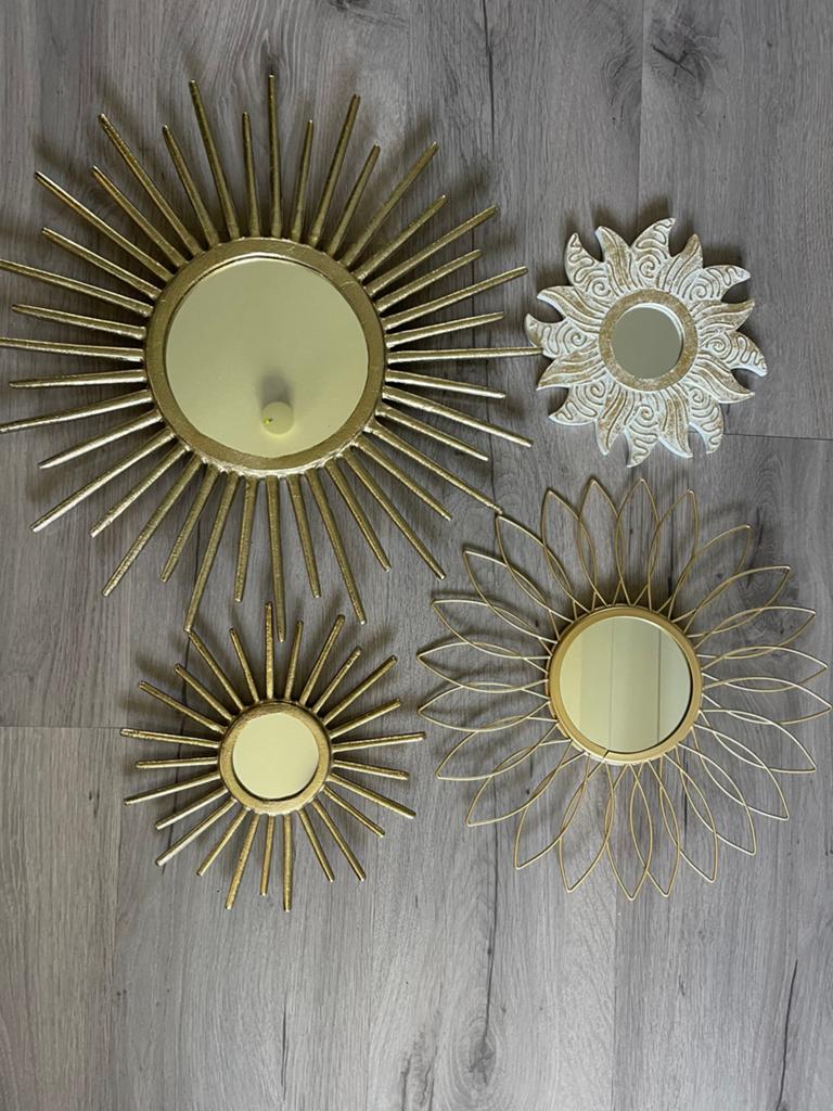 Zonvormige wand spiegels, Huis en Inrichting, Woonaccessoires | Spiegels, Minder dan 50 cm, Rond, Ophalen of Verzenden, Zo goed als nieuw