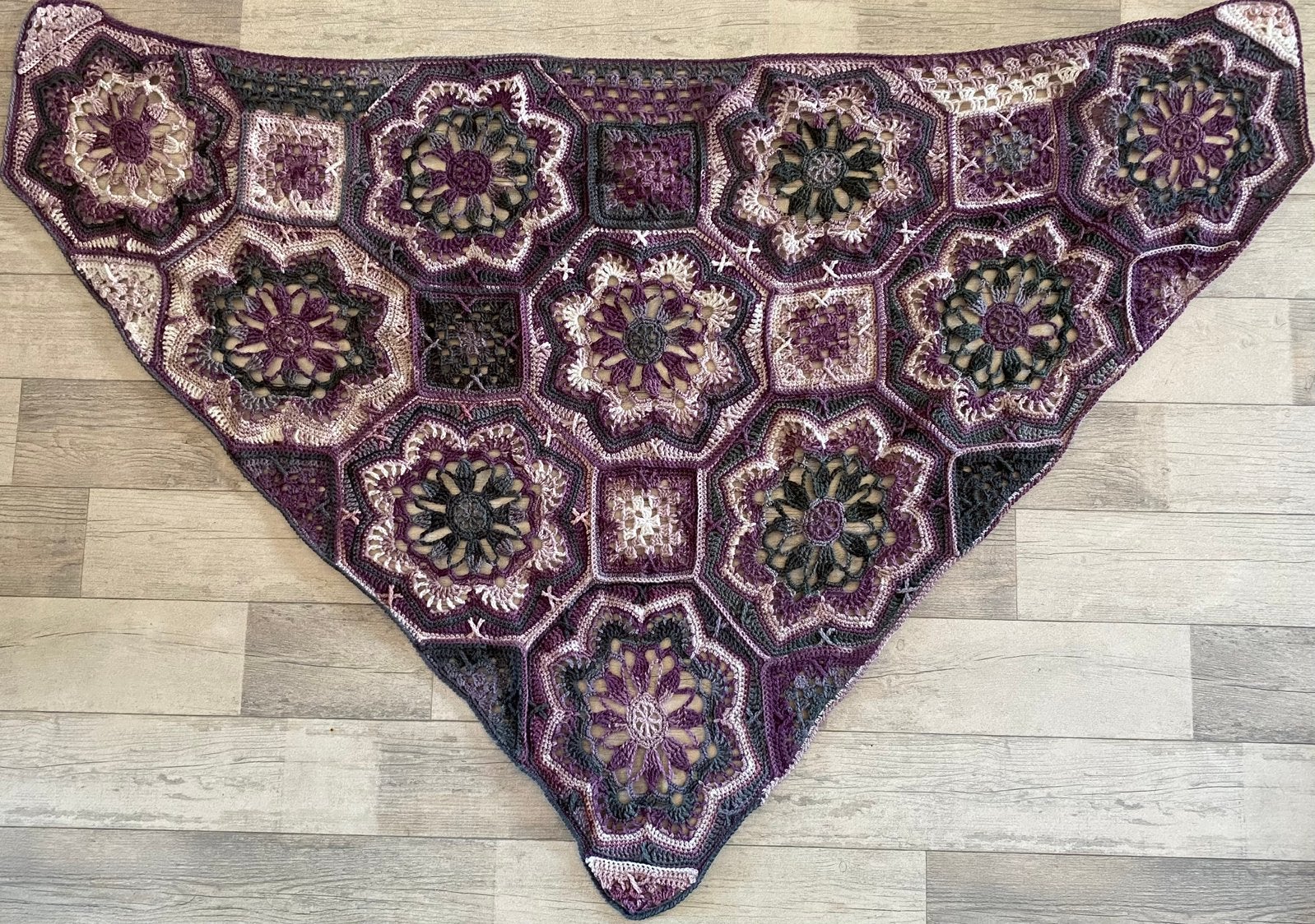 Persian Tiles omslagdoek/sjaal, Ophalen of Verzenden, Nieuw, Maat 46/48 (XL) of groter, Sjaal