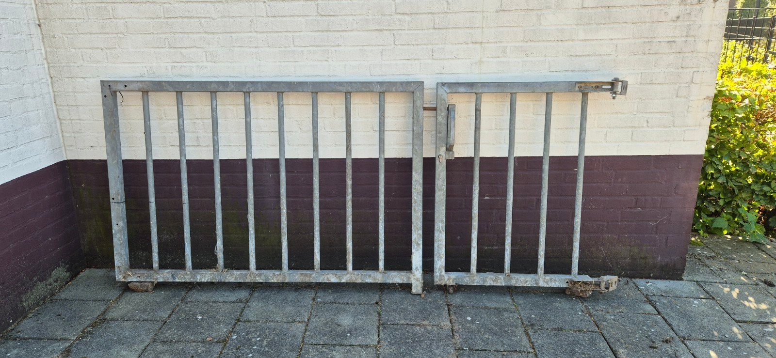 Gegalvaniseerd  ijzeren poort - Gebruikt, Tuin en Terras, Ophalen, Met poort, Gebruikt, Spijlenhekwerk