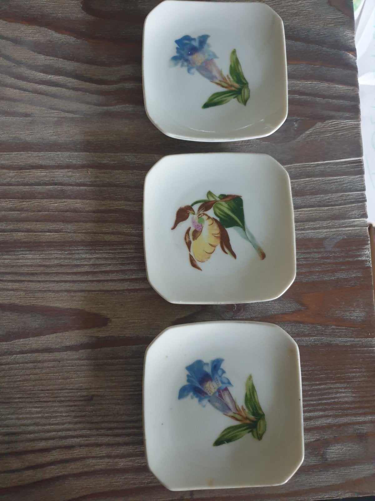 3 Vintage Schaaltjes/Bordjes met Bloemenprint - 9.5 cm, Ophalen of Verzenden