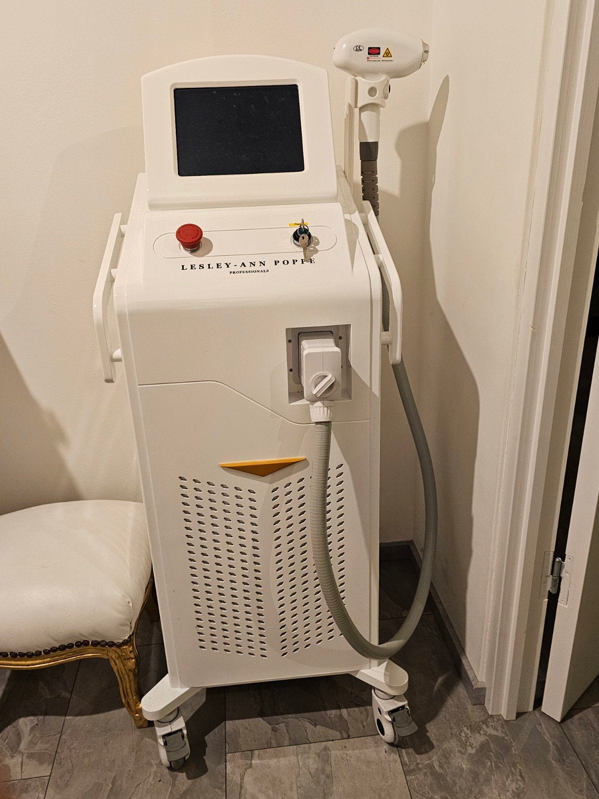 Alexandrite Diode ND: YAG Laser Ice Lesley Ann Poppe, Ophalen, Zo goed als nieuw, Overige typen