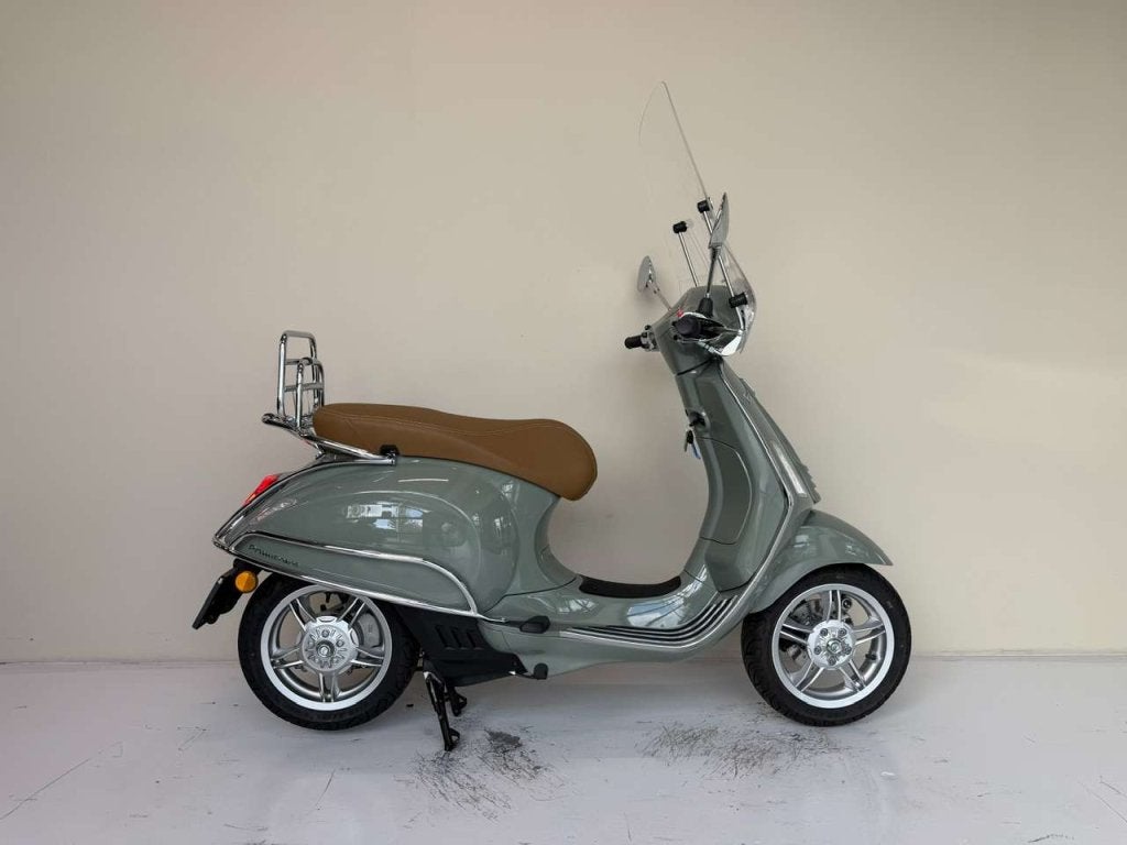 Vespa Primavera Elettrica Misty Pearl Green, 2026, Brom, Niet ingevuld, 10 cc, Maximaal 45 km/u, Elektrisch