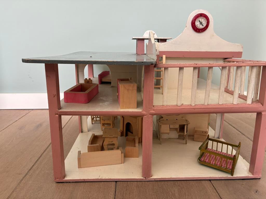 Houten poppenhuis, Kinderen en Baby's, Speelgoed | Poppenhuizen, Ophalen, Zo goed als nieuw, Poppenhuis