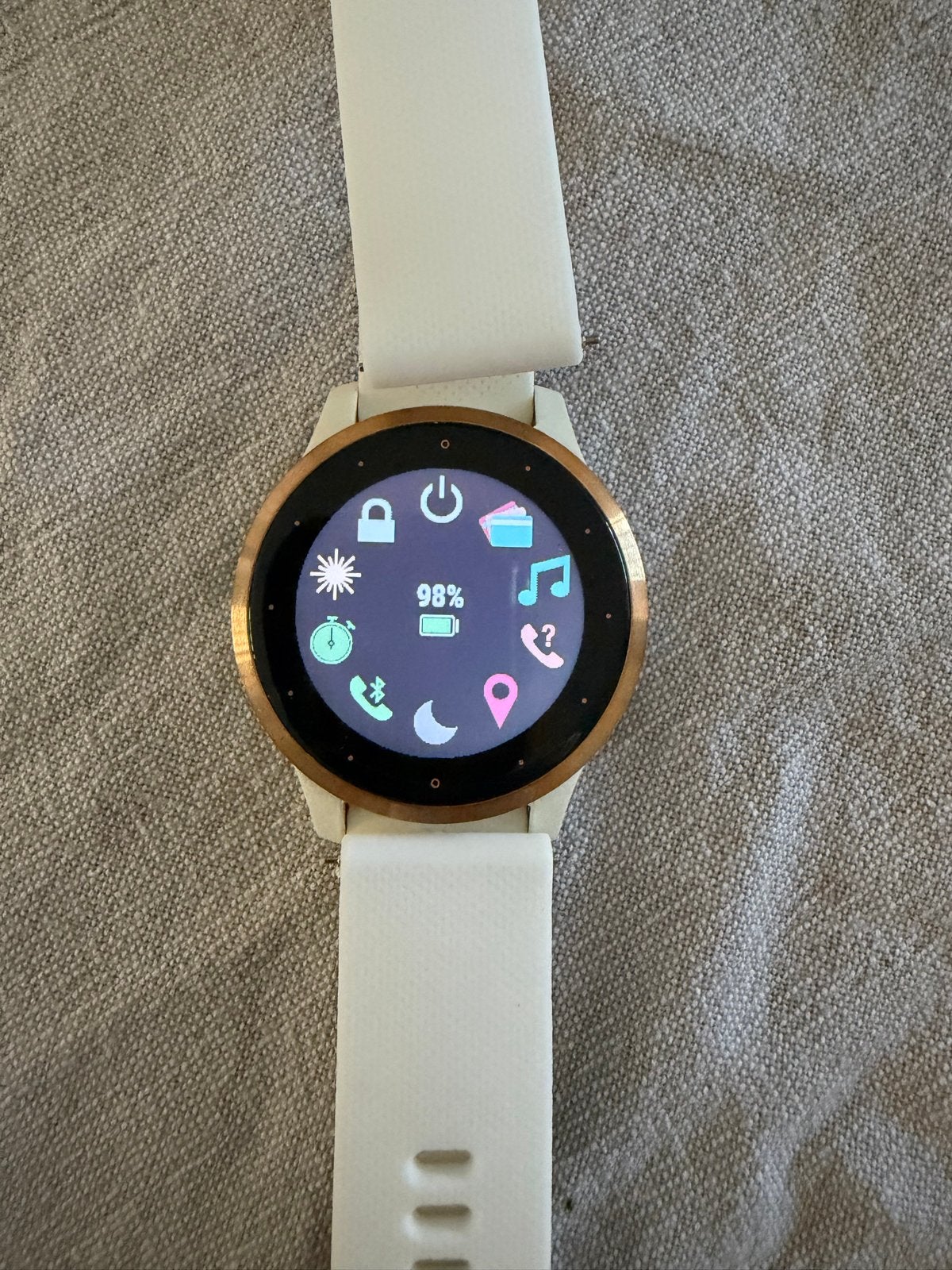 Garmin vívoactive 4S sporthorloge met een nieuwe bandje, Sieraden, Tassen en Uiterlijk, Smartwatches, Ophalen, Afstand, Wit, Zo goed als nieuw