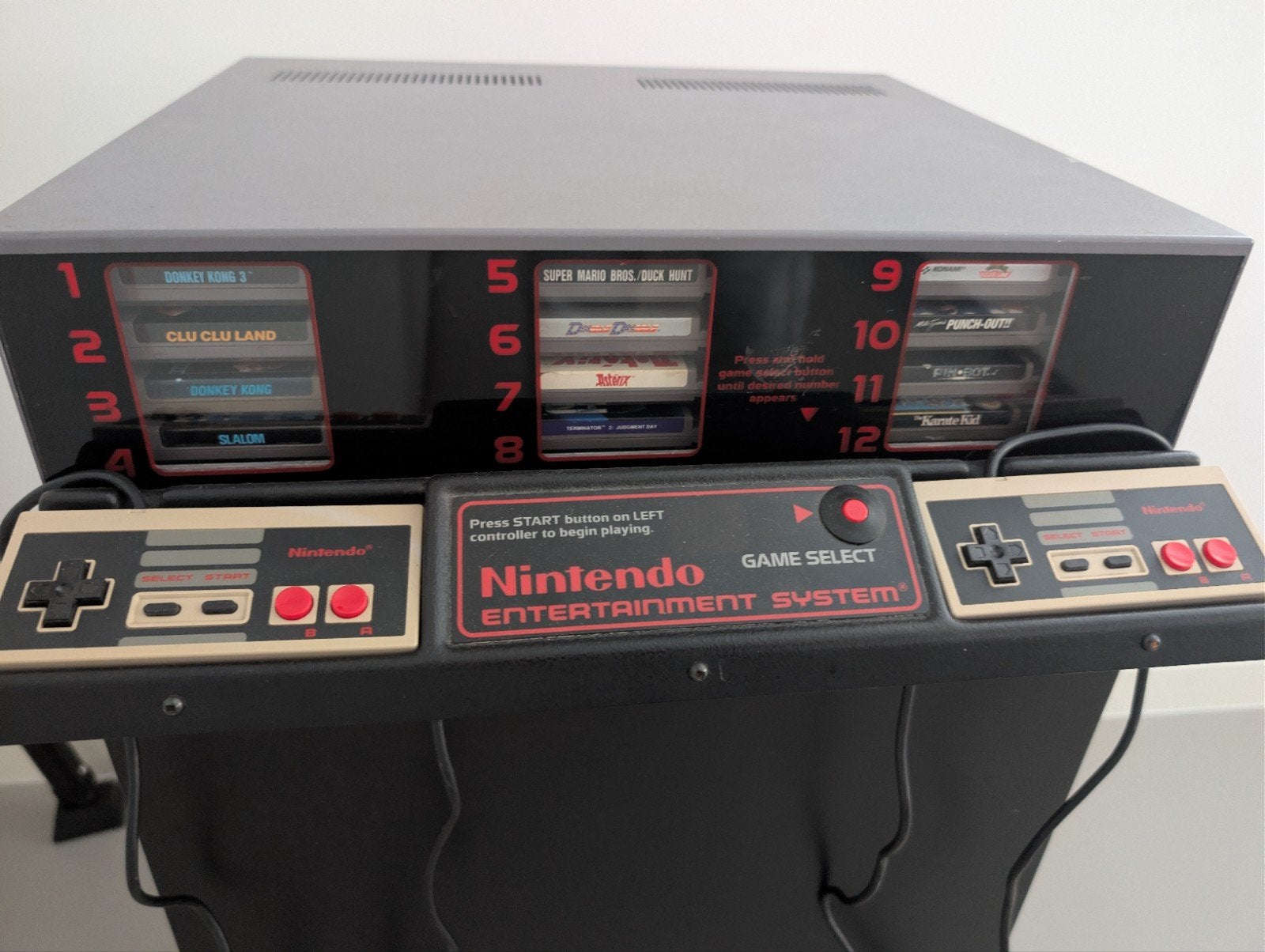 Zeldzame originele Nintendo M82 - Super staat, Ophalen, Zo goed als nieuw, Met 2 controllers, Met games