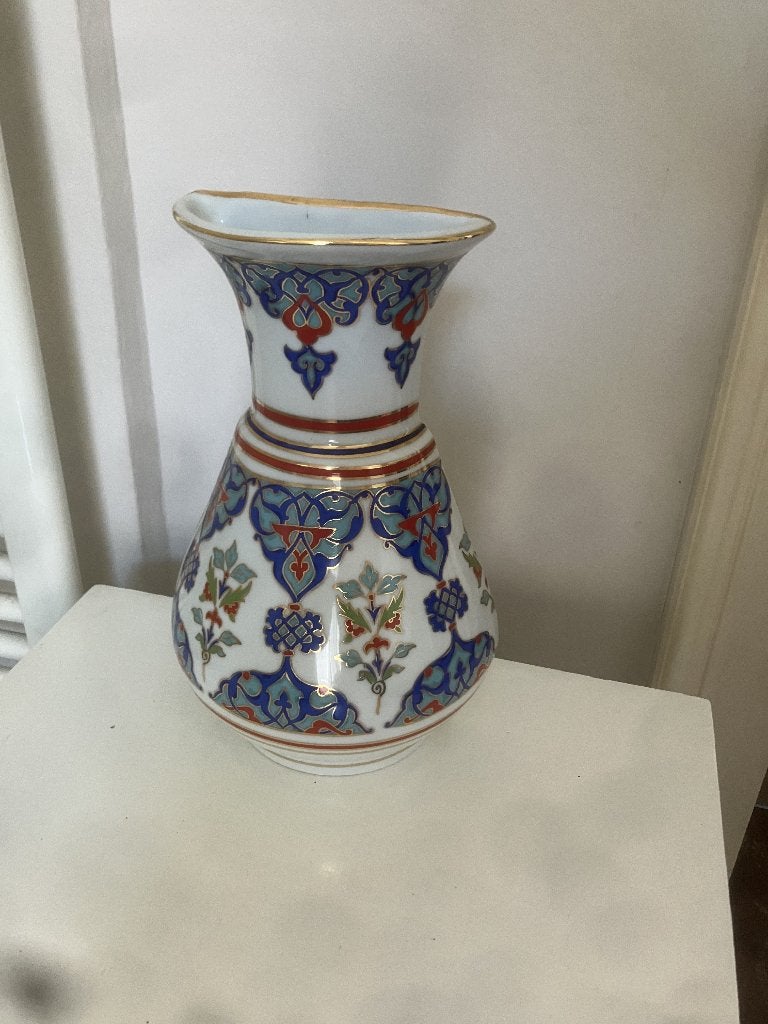 Bijzondere porseleinen half-vaas - merk Kütahya Porselen, Overige kleuren, 50 tot 75 cm, Aardewerk of Porselein, Ophalen of Verzenden