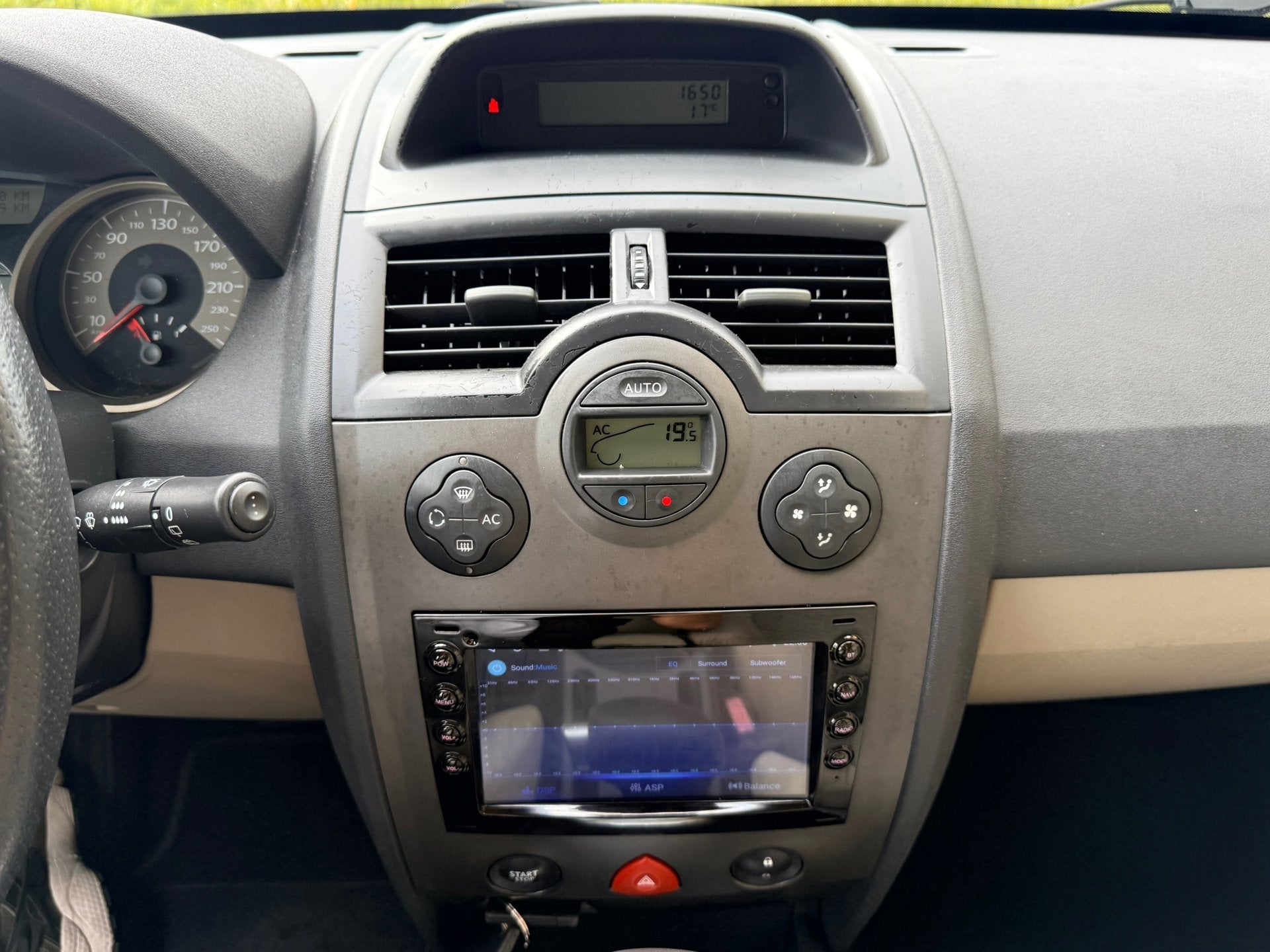 Foto 13 van Renault Mégane 1.6-16V Dynam Comf Automaat|Nwe APK| Carplay