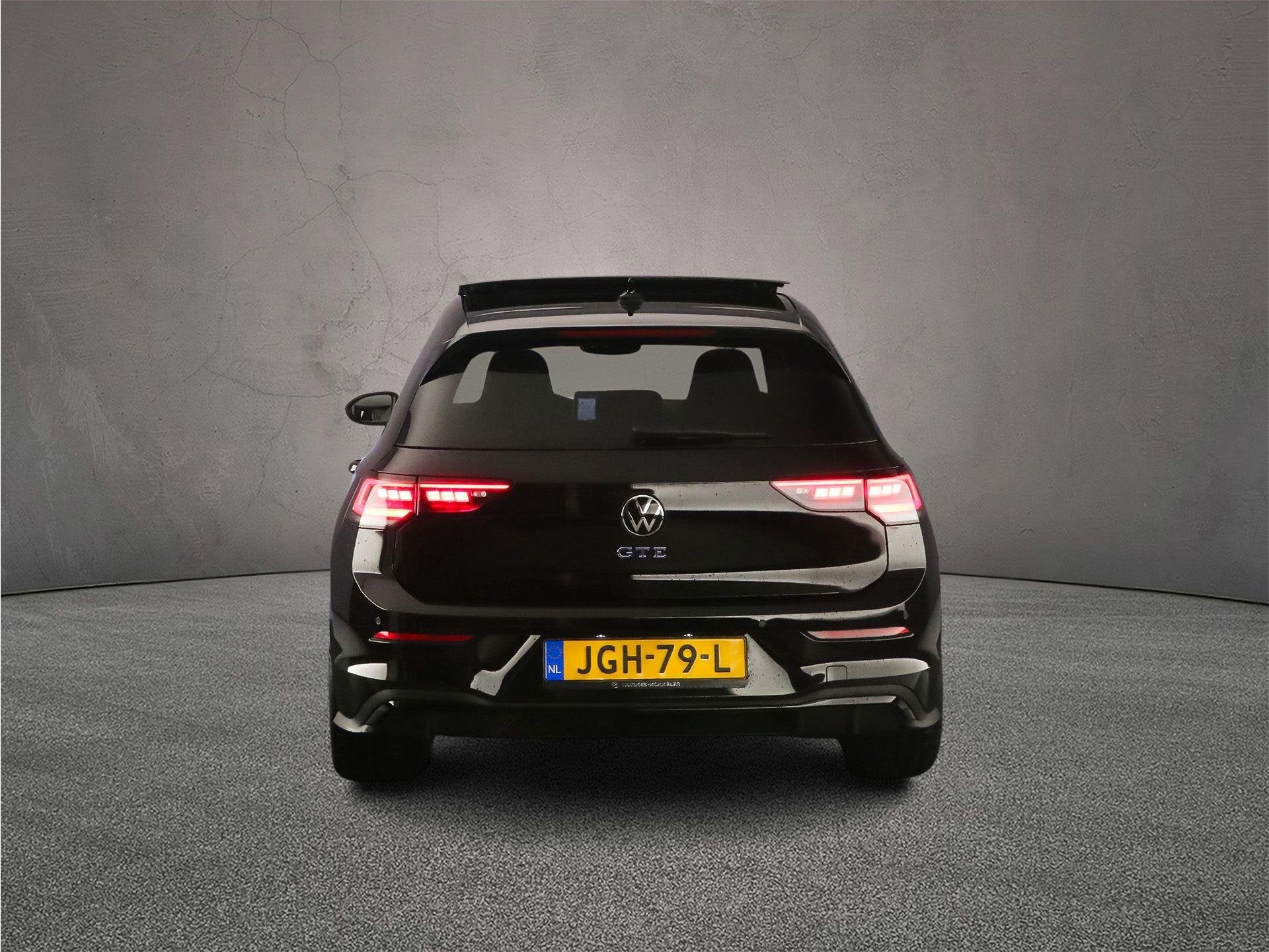 Volkswagen Golf GTE 1.5 TSI eHybrid 272pk DSG Automaat Panor, Stof, 1498 cc, 4 cilinders, 1700 kg