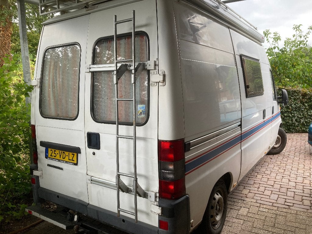 Kamper, Kluisje, Chemisch toilet, Buscamper of Camperbus, Fiat