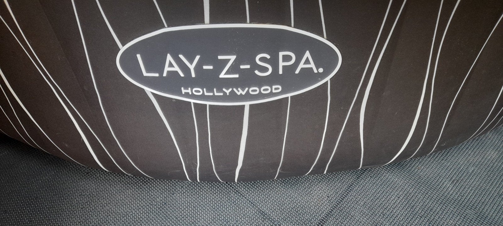 Lay-Z-Spa Hollywood Opblaasbare Jacuzzi met LED-verlichting, Ophalen, Zo goed als nieuw, Afdekzeil, Opblaasbaar