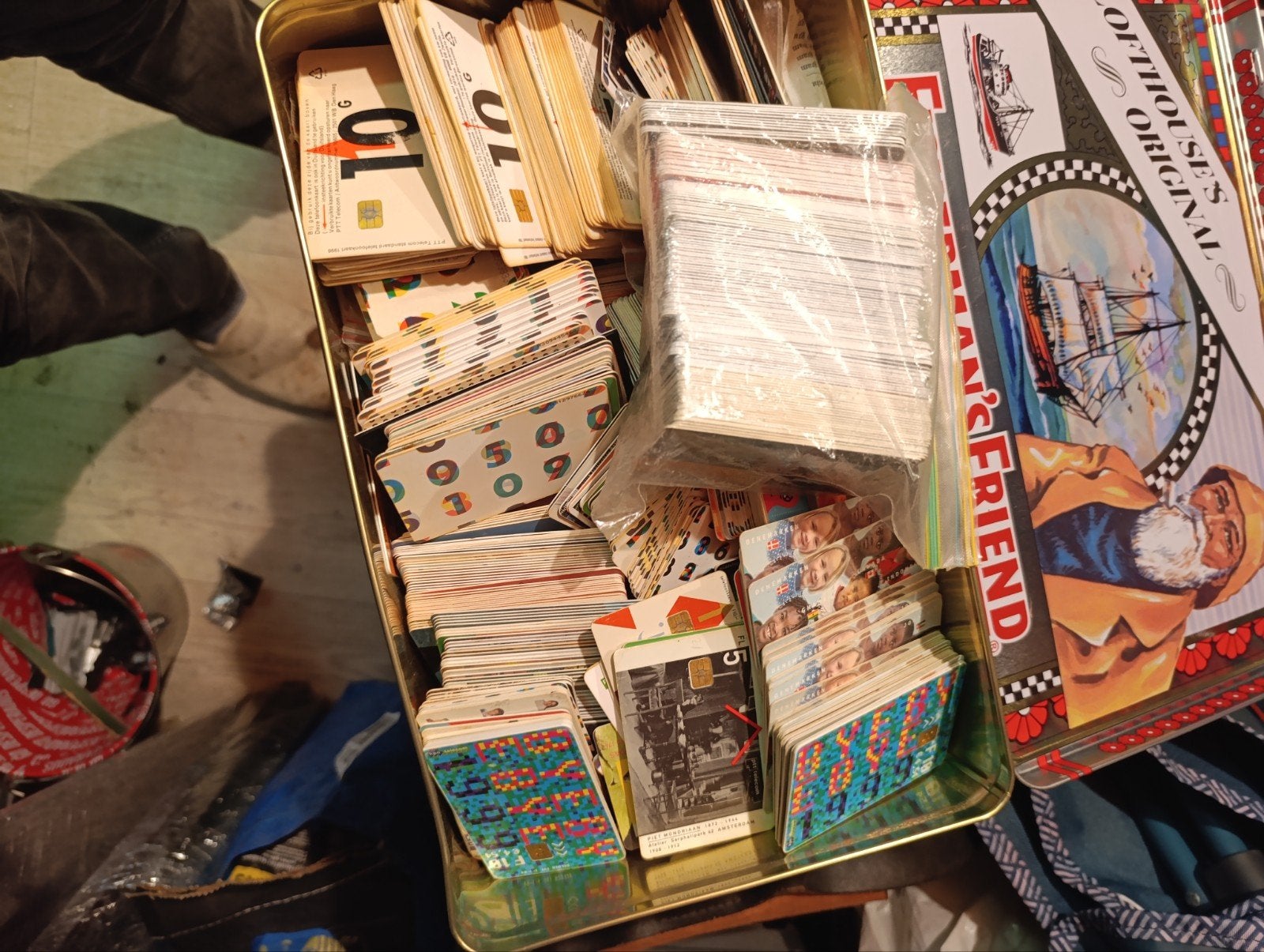 Goudzoekers opgelet: Telefoonkaartjes en onderdelen, Verzamelen, Telefoonkaarten, Ophalen