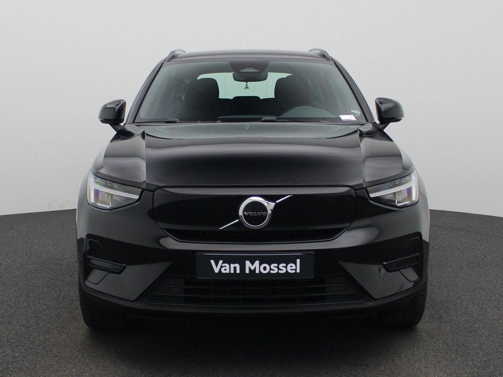 Volvo XC40 Recharge Core | LED | NAVIGATIE | PARKEERSENSOREN, Auto's, Volvo, 12 maanden, Stof, Gebruikt, Zwart