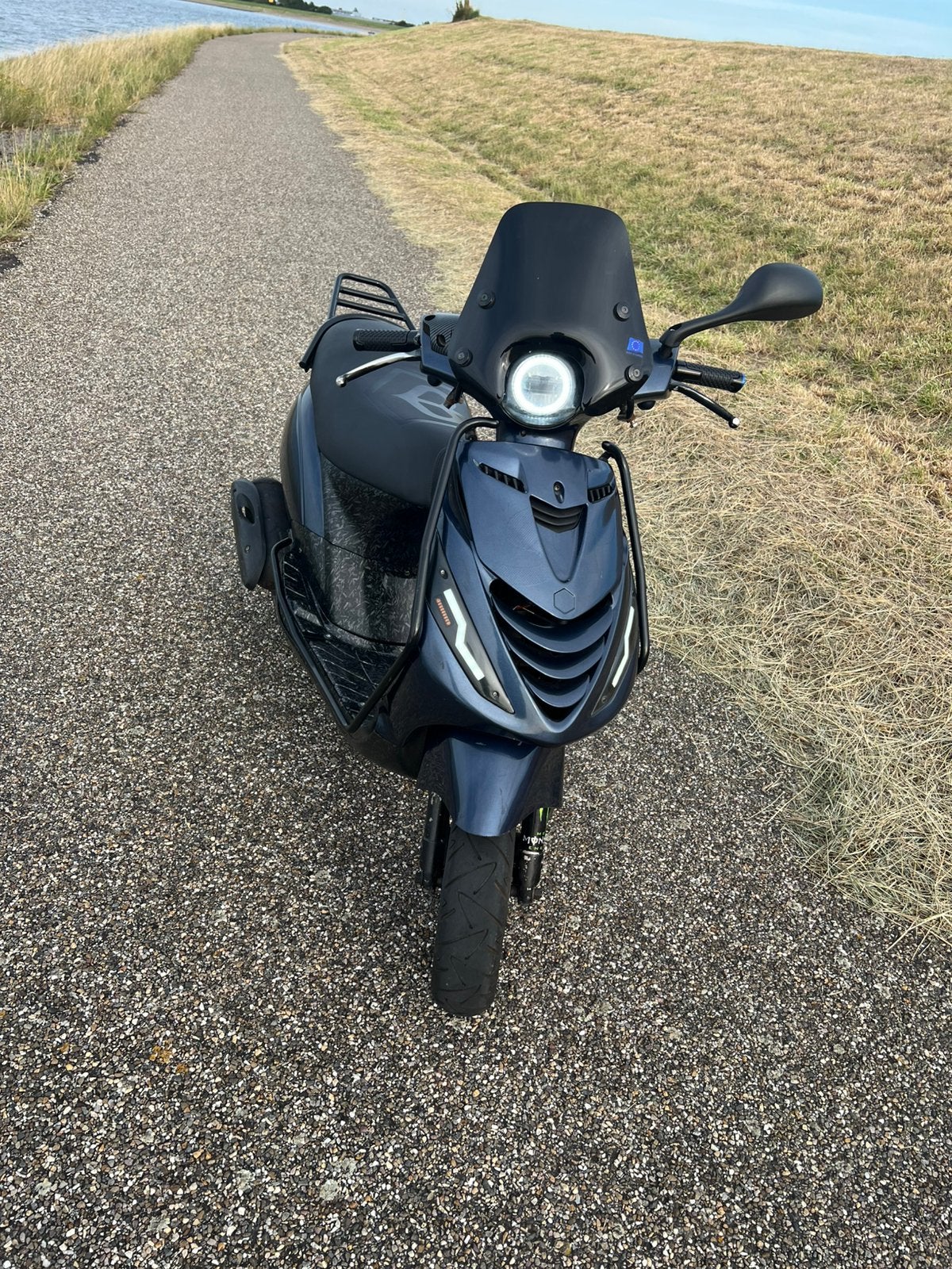 Zip 80cc, Fietsen en Brommers, Brommeronderdelen | Scooters, Zo goed als nieuw, Piaggio, Ophalen of Verzenden