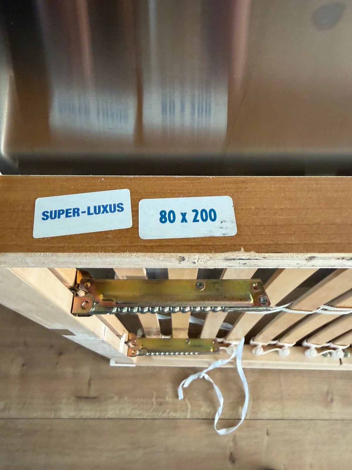 Verstelbare lattenbodem, Ophalen, Eenpersoons, Zo goed als nieuw, 80 cm