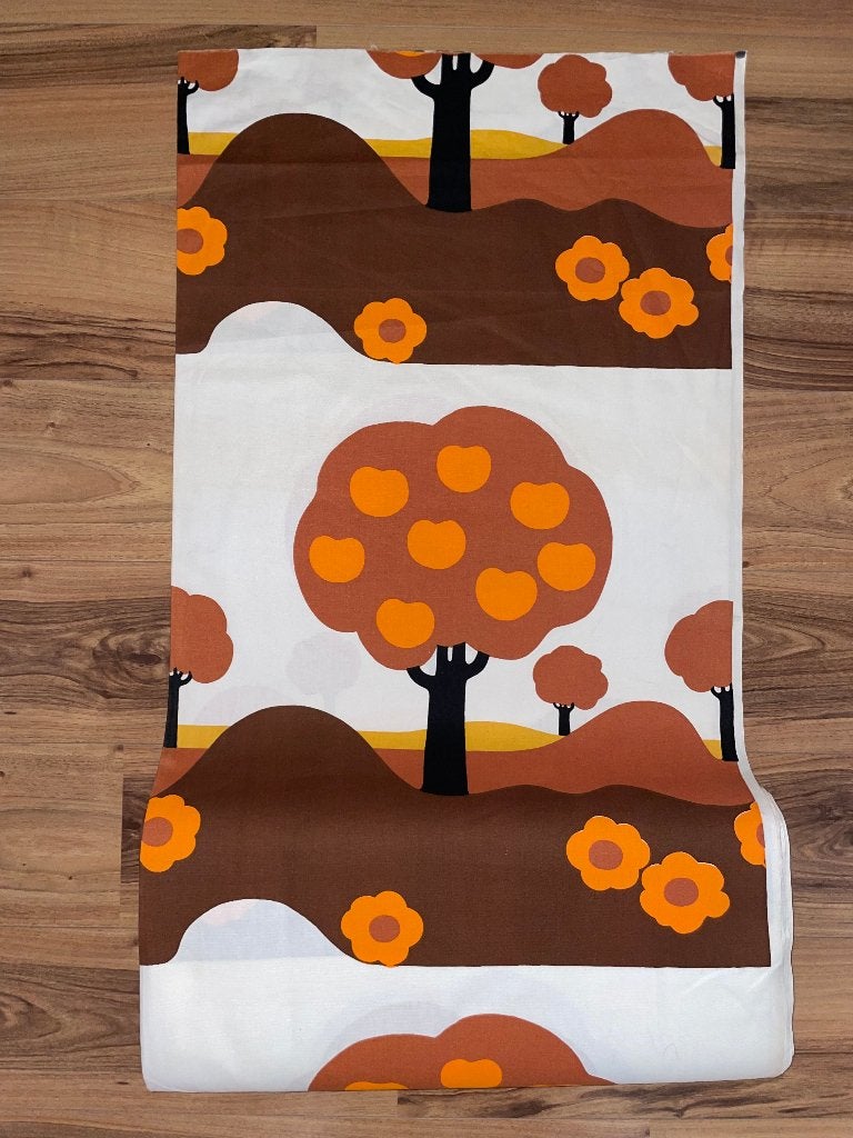 Retro vintage jaren 70 rol stof - Bomenlandschap en bloemen, Overige kleuren, 120 cm of meer, Ophalen of Verzenden, Katoen
