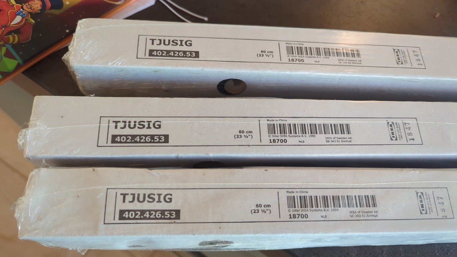 Nieuwe IKEA TJUSIG wandkapstokken (3 stuks), Nieuw, Minder dan 100 cm, Hout, Ophalen
