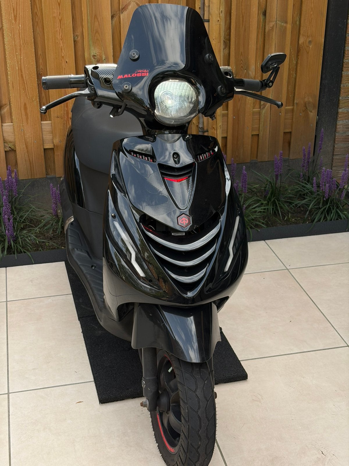 Zip 50cc 4t 2021 E5 Brom, Maximaal 45 km/u, Zip, Ophalen of Verzenden, Zo goed als nieuw