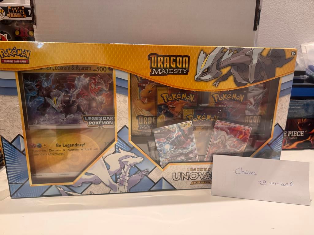 Pokémon Dragon Majesty Legends of Unova Collection Box, Ophalen of Verzenden, Nieuw, Overige typen