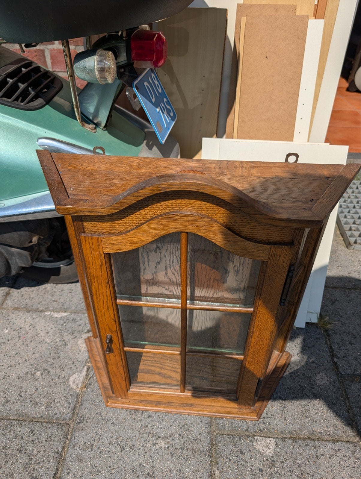 Antieke eiken wandkast met glas in lood deur, Antiek en Kunst, Ophalen