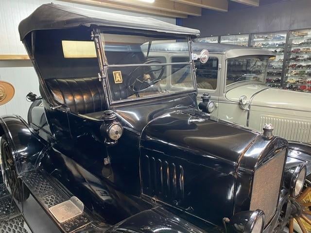 Ford model T uit 1924 Zwart, Auto's, Ford, Achterwielaandrijving, Cabriolet, Zwart, Leder