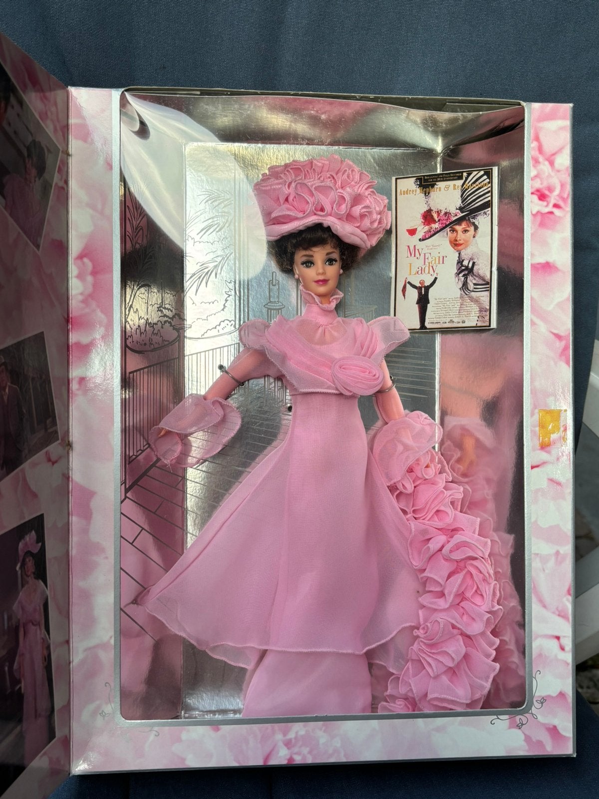 Barbie as Eliza Doolittle in my fair lady NRFB, Verzamelen, Ophalen of Verzenden, Zo goed als nieuw, Fashion Doll