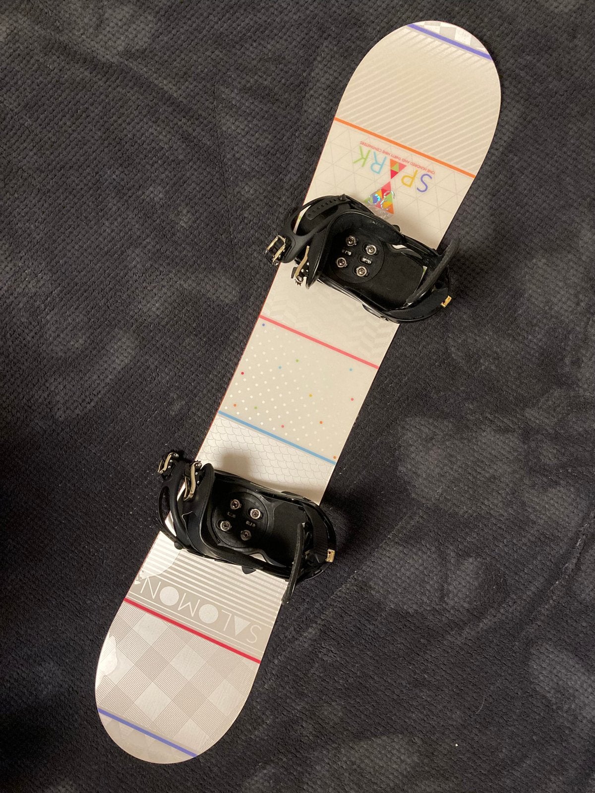 Salomon snowboard 139 cm + bindingen + tas, Ophalen, Zo goed als nieuw, Board