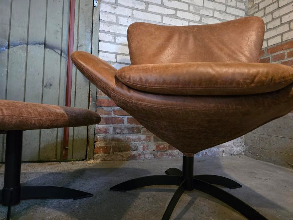 vlinderstoel (of butterfly chair) op een draaivoet/hocker., Ophalen of Verzenden, 75 tot 100 cm