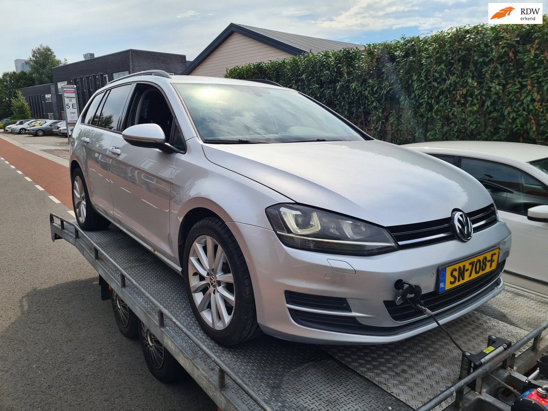 Volkswagen Golf Variant 1.6 TDI Highline/MECHATRONIC DEFECT/, Auto's, Euro 5, Gebruikt, 4 cilinders, 700 kg