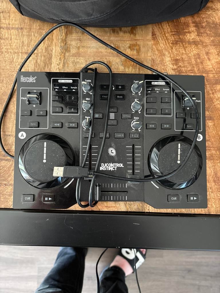 Hercules DJControl Instinct DJ Controller, Muziek en Instrumenten, Dj-sets en Draaitafels, Ophalen of Verzenden, Gebruikt, Dj-set
