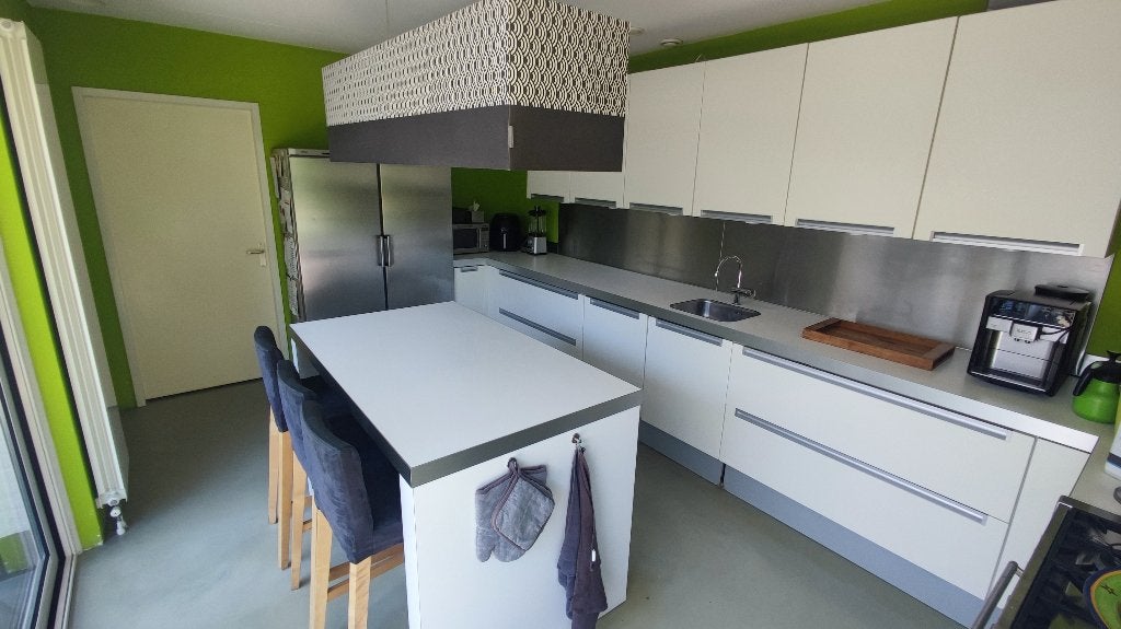 keuken met eiland, wit met rvs, Ophalen, Gebruikt, U-keuken, Wit
