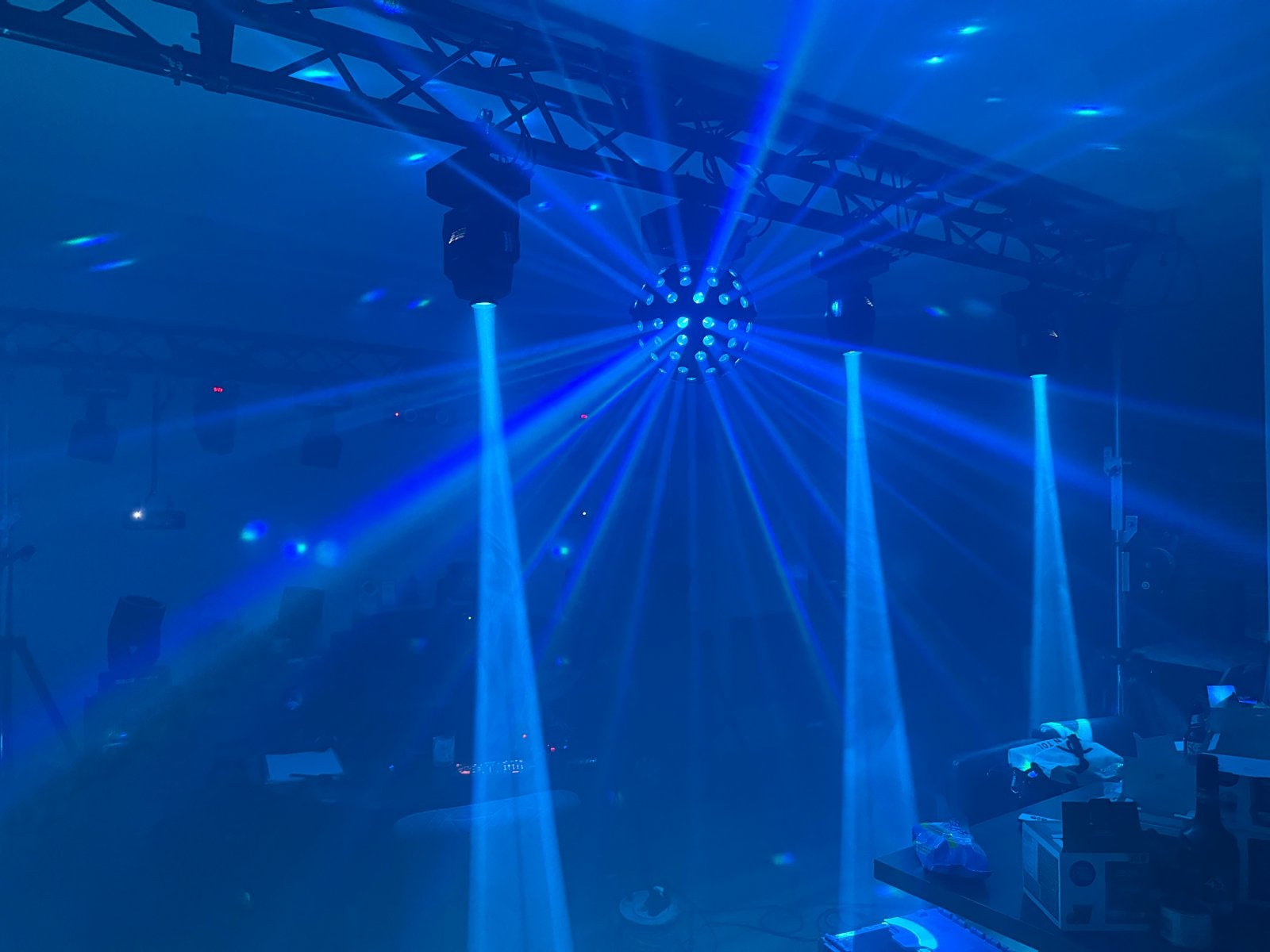 Compleet Licht- & Geluidpakket met Truss Carré, Ophalen, Zo goed als nieuw, Licht, Geluidgestuurd