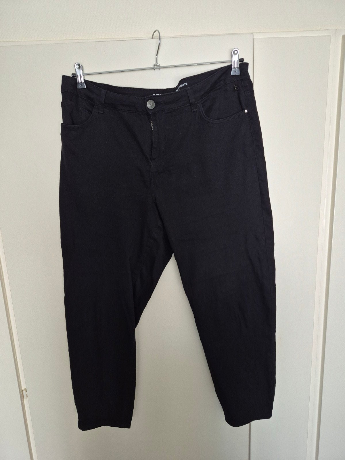 Miss Etam Zwarte 7/8e broek model ELISE maat 46, Kleding | Dames, Grote Maten, Ophalen of Verzenden, Zo goed als nieuw, Zwart