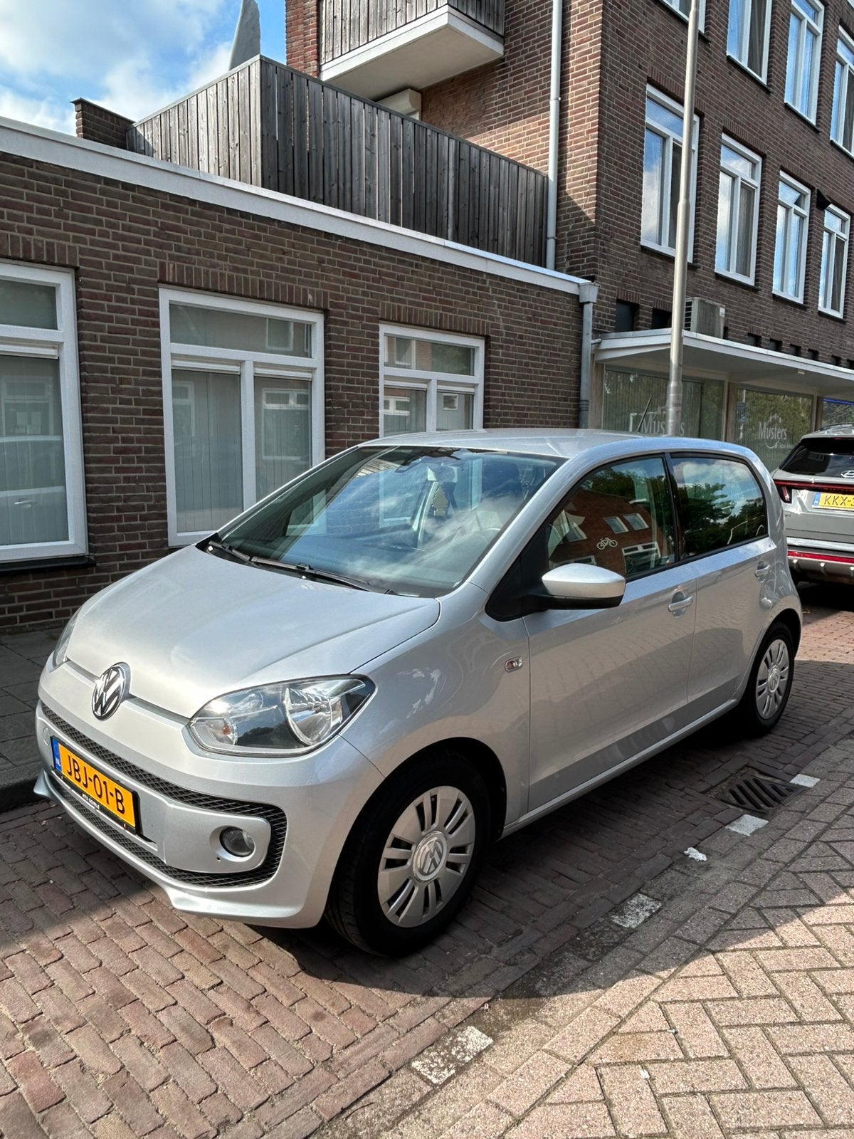 Volkswagen up! 1.0 44KW/60PK 5-DRS 2015 Grijs, Auto's, Voorwielaandrijving, Up!, 840 kg, 4 stoelen