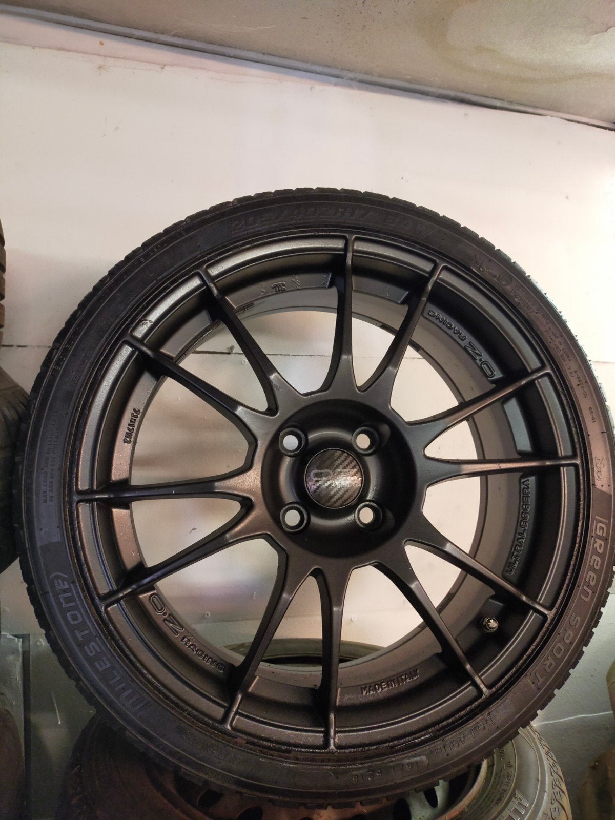1x OZ ULTRALEGGERA velg + band reserve of decoratie mancave, Ophalen of Verzenden, Auto's