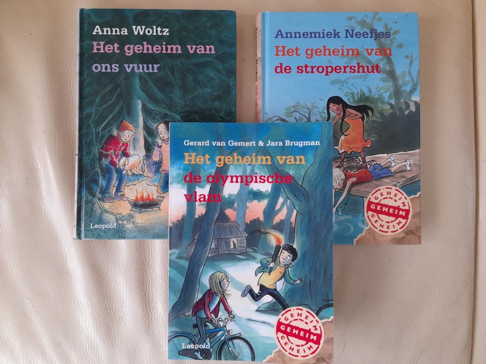 Drie " Het geheim van..."  boeken, Boeken, Ophalen of Verzenden, Gelezen, Fictie algemeen
